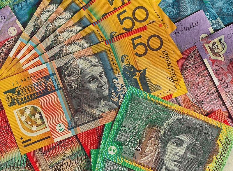 австралийские доллары